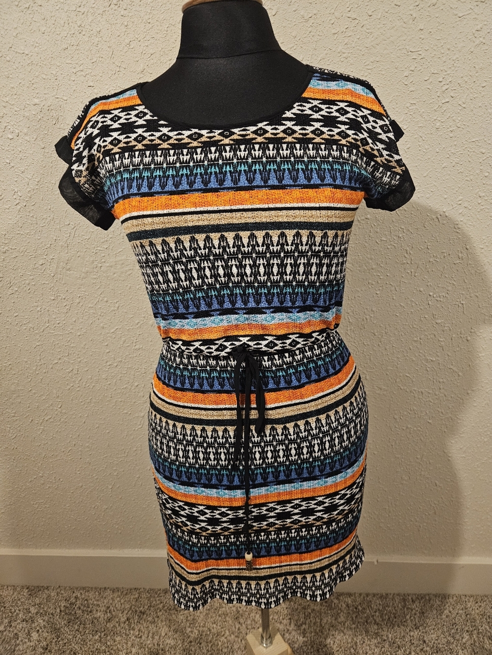 City Triangles Tribal Accents Dress | 70s Vintage Vibe | Dopamine Style